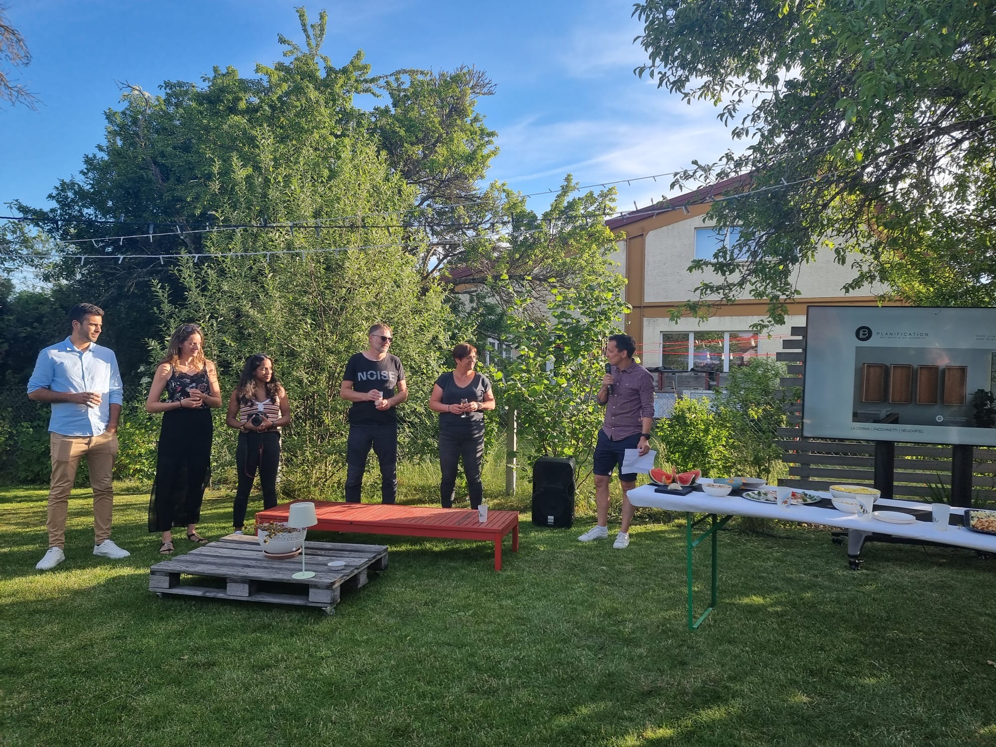 d8f8a081-de97-40ef-8dfb-9ff83918dbc0 d8f8a081-de97-40ef-8dfb-9ff83918dbc0